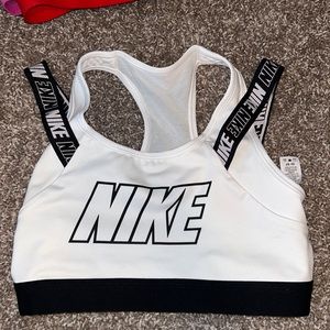Nike(never worn)